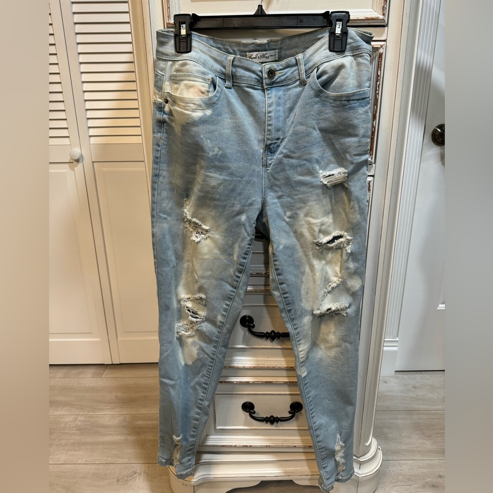 Thread & Others Distressed Wash Light Women Jeans Size 11/12